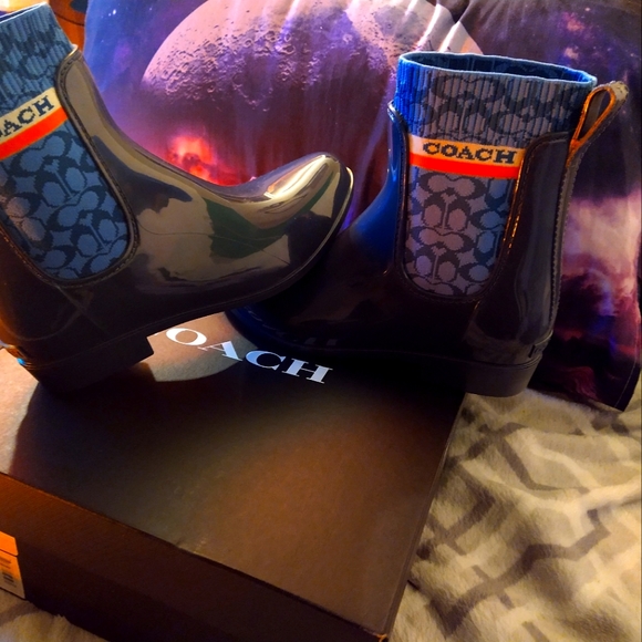 Women's Coach boots - Picture 1 of 4